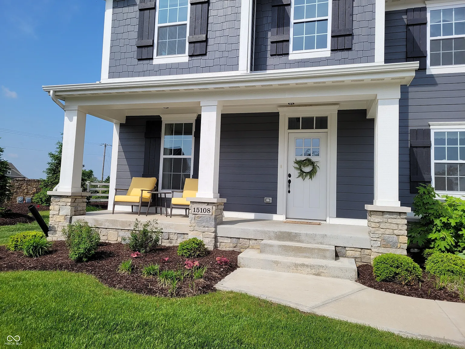 5 bed, 3.5 bath, 3985 sqft, $4,795 — Photo 3