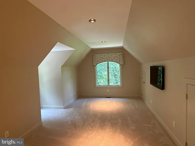 1714 Hickory Hill Rd — Photo 24