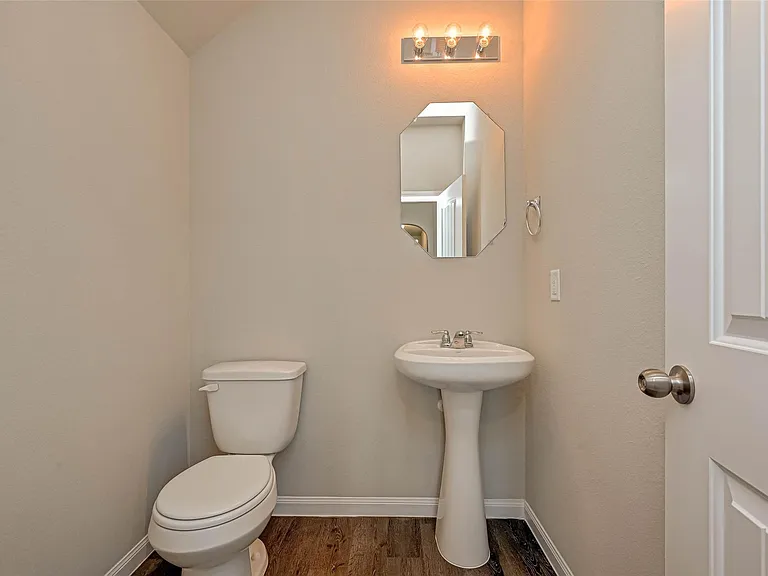 2507 Steelhead Dr — Photo 10