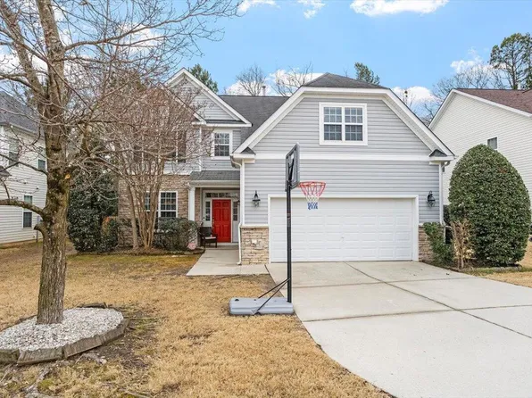 6212 Amber Bluffs Cres, Raleigh, NC 27616