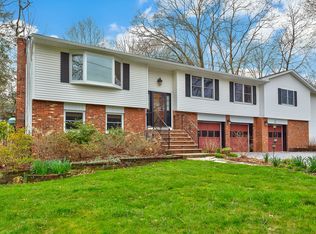 1 Mulberry Ln, Montvale, NJ 07645