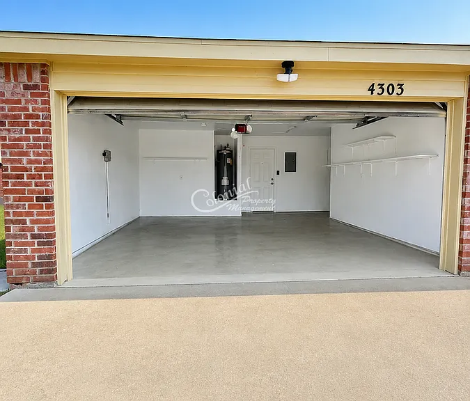 4303 Beach Ball Dr — Photo 2