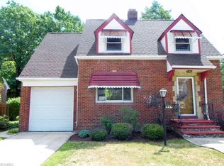 1029 Creek View Dr, Cleveland, OH 44119