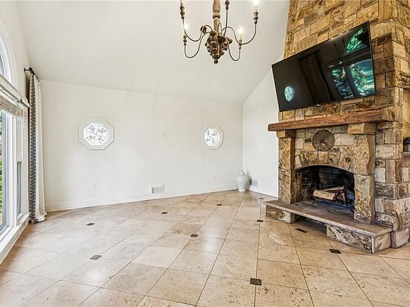 5th image of 23 Midway Rd NW