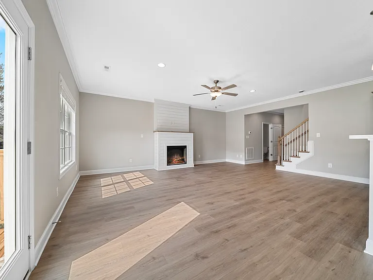4740 Stoneyhurst Ln — Photo 8