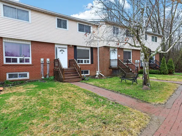 40 East St #14, Georgina, ON L0E 1R0