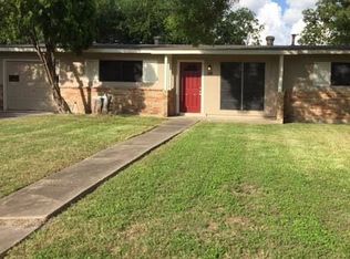 514 Parkview Dr, Universal City, TX 78148