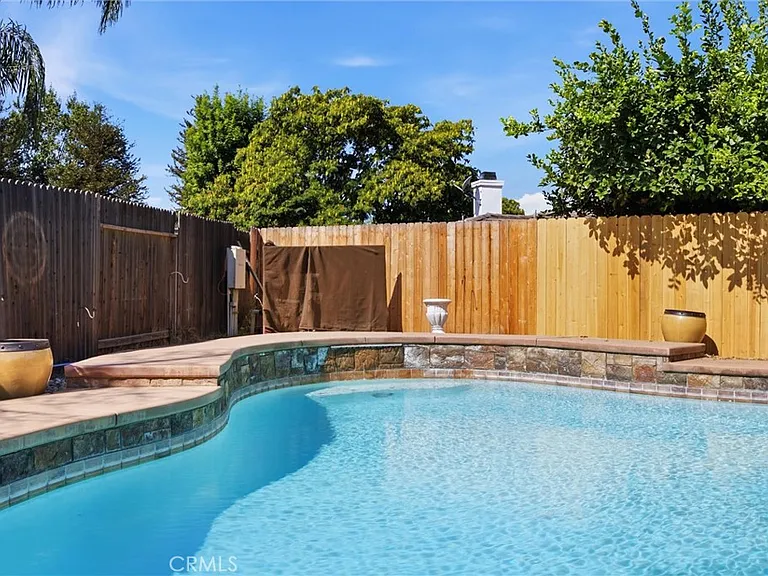 5009 Shaman Ct — Photo 37