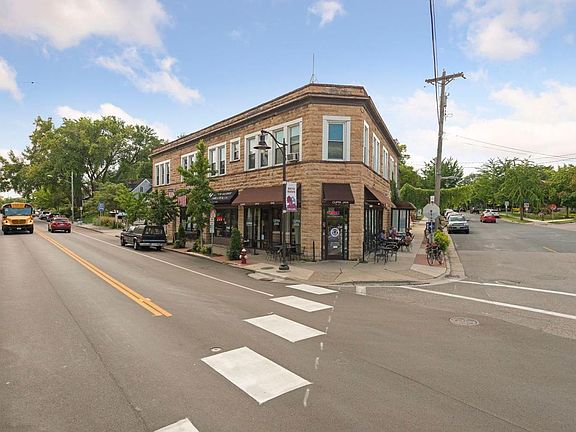 4th image of 407 Newton Ave N