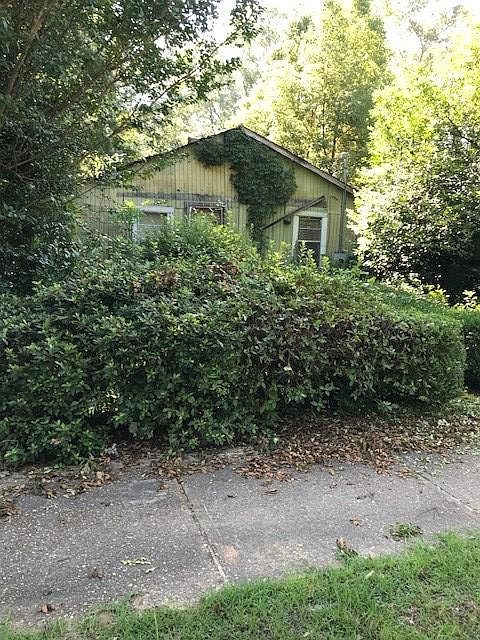 2nd image of 436 Simms St