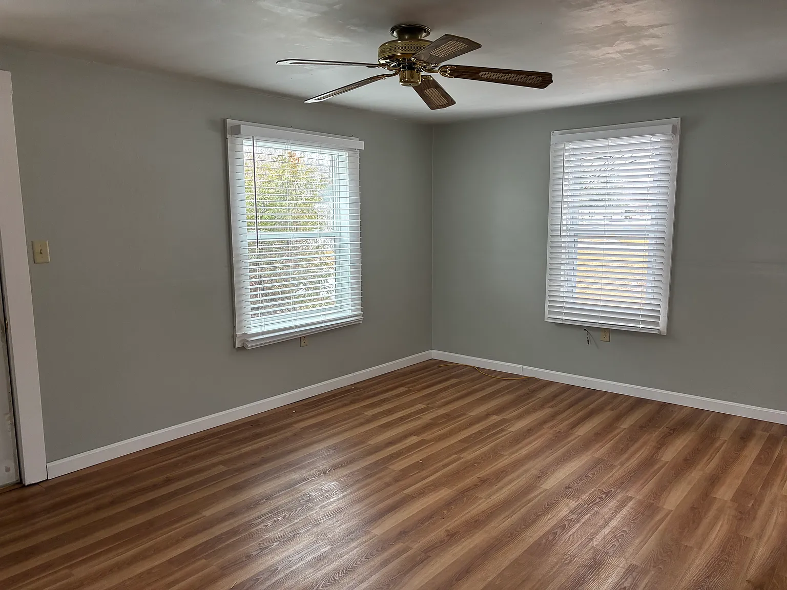 3 bed, 819 sqft, $1,800 — Photo 4