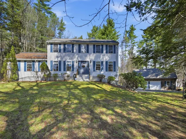 5 Sleeper Lane, Sandown, NH 03873