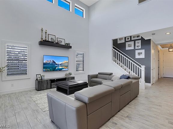 2nd image of 7742 Cypress Walk Dr