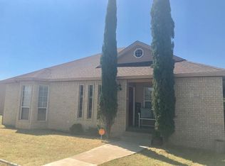 912 E Hillmont Rd, Odessa, TX 79765