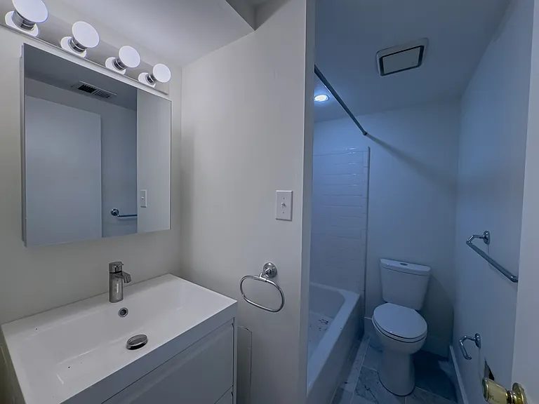 1919 Mount Vernon St #1R — Photo 30