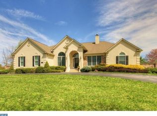 113 Pheasant Ln, Willingboro, NJ 08046