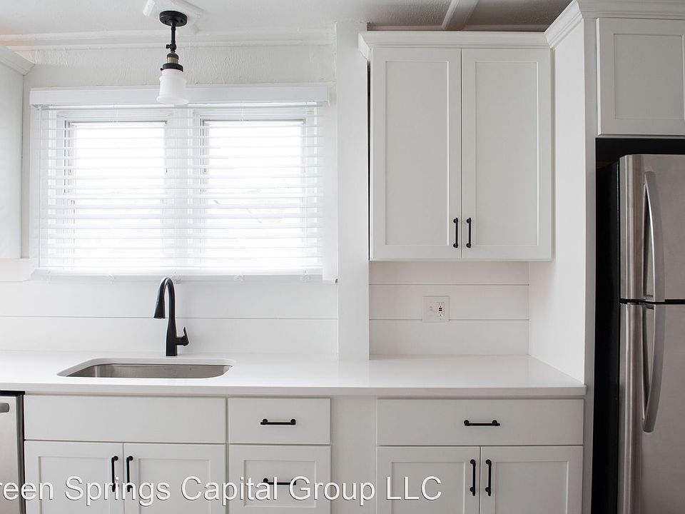 1st image of 17 Granite St #2