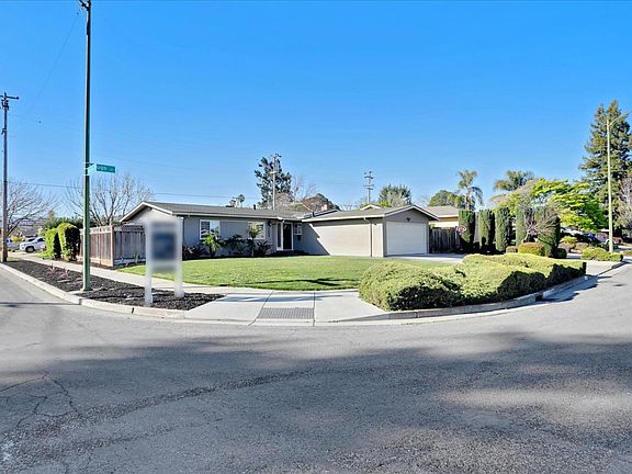 5th image of 1458 Hugo Ln