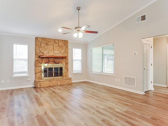5th image of 4685 Great Western Ln S
