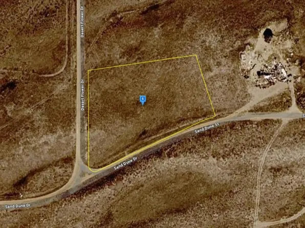 4187 Desert Flower Dr, Evansville, WY 82636