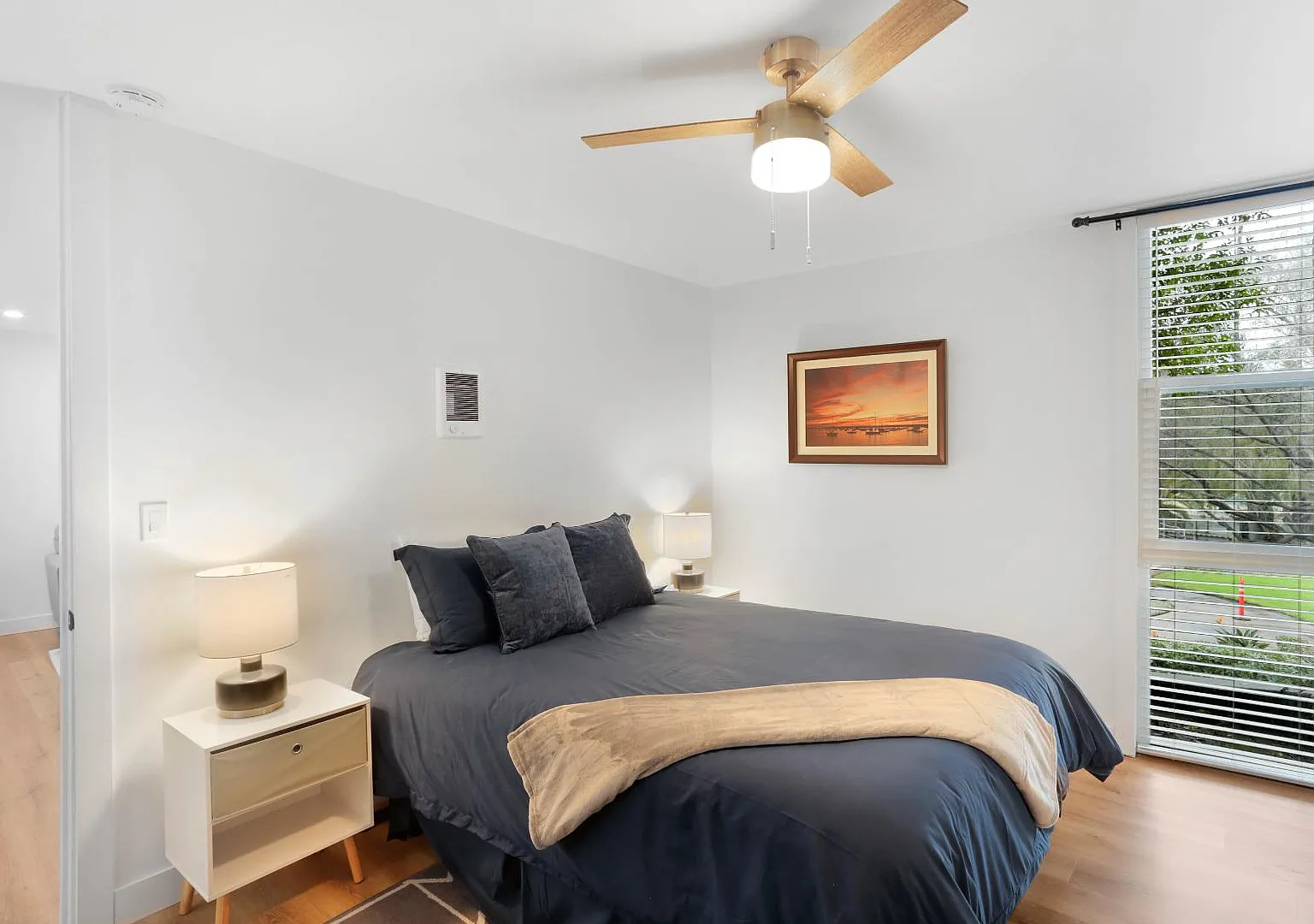 3050 Rue Dorleans #201 - Rue #201 — Photo 3