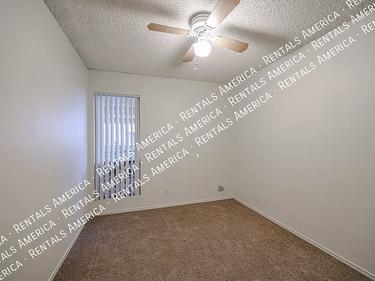 6626 N Majorca Ln W — Photo 9