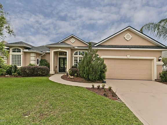 2nd image of 953 Oxford Dr