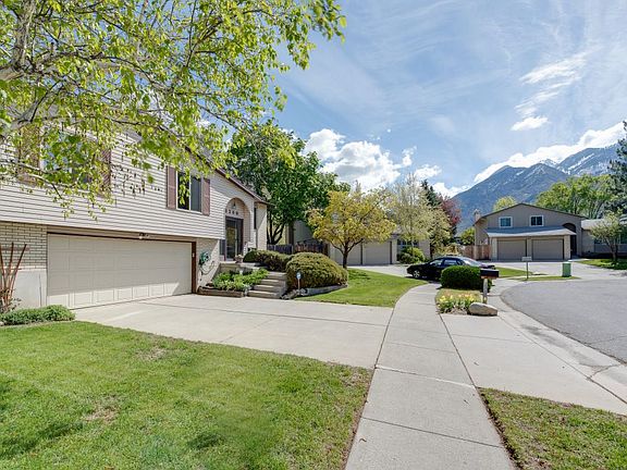 2nd image of 3269 E Pinon Pl