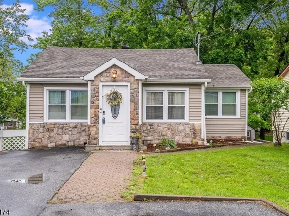 4 Alfred Way, Hopatcong Boro, NJ 07843