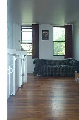 Rented by Tower Brokerage | media 22