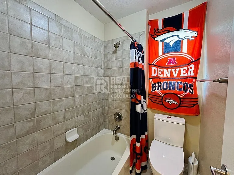 8099 S Country Club Pkwy — Photo 25