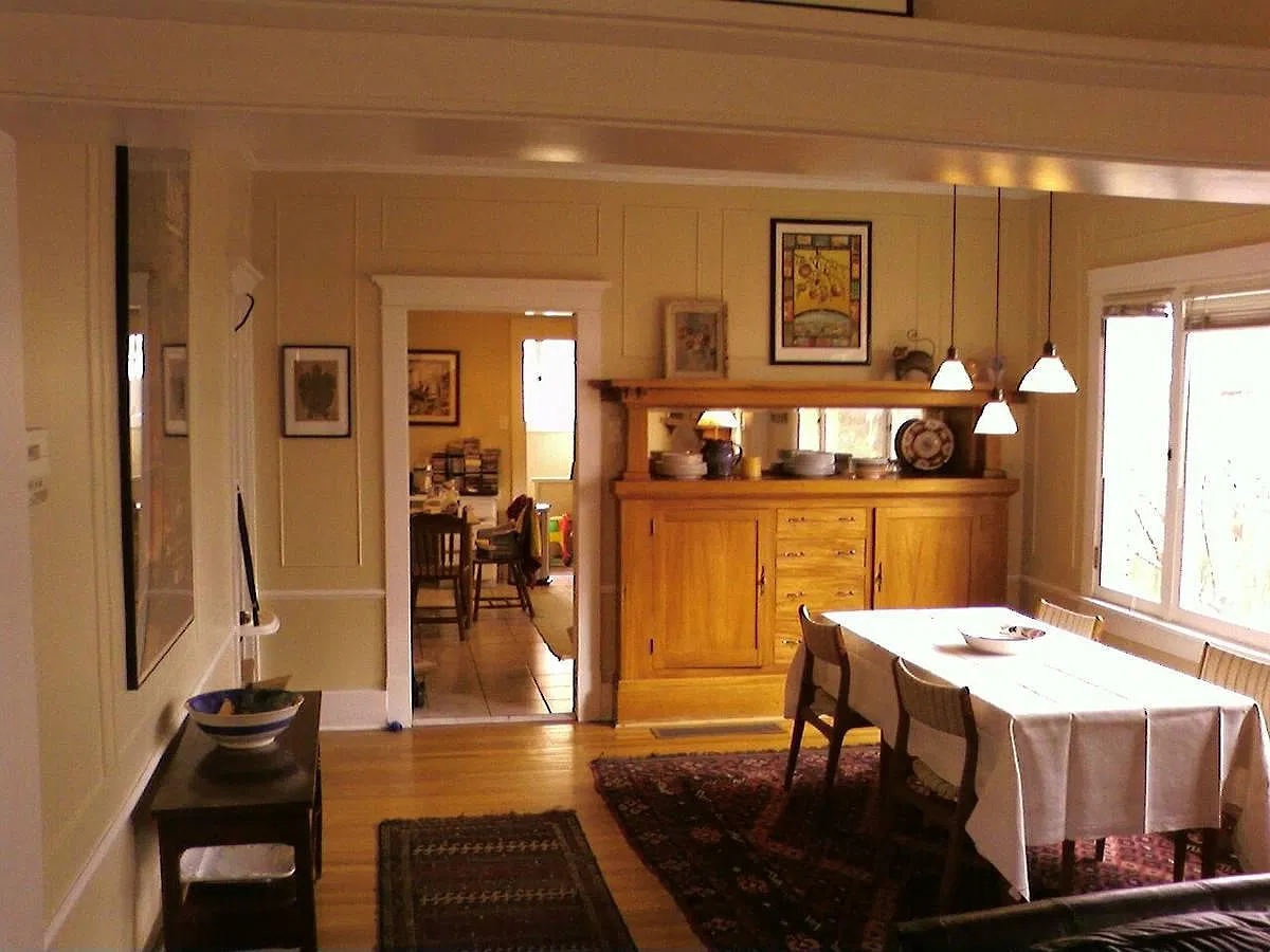 1 bed, 2400 sqft, $1,500 — Photo 2