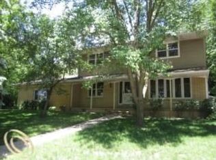 1033 Runyon Rd, Rochester Hills, MI 48306