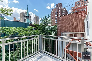 Rented by Bond New York