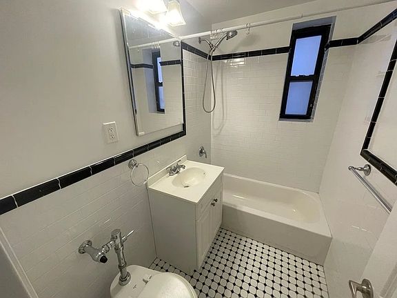 5th image of 34-21 77th St #124