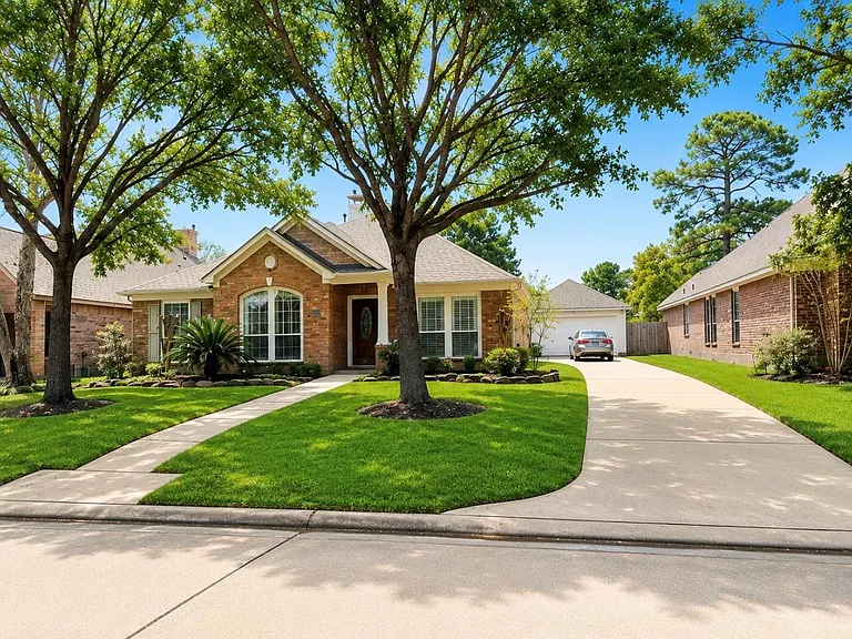 6914 Sunflower Grove Dr — Photo 1
