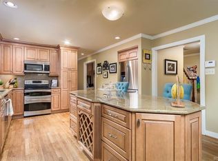 3305 Fortunes Ridge Rd, Midlothian, VA 23112