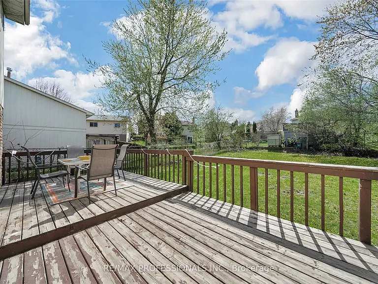 47 Wishford Dr — Photo 26
