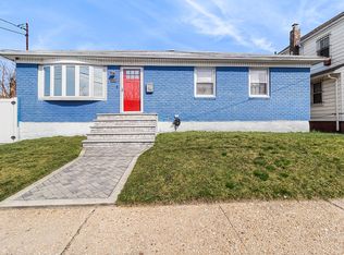 13739 Carson St, Laurelton, NY 11413