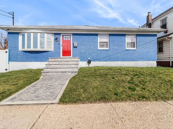 13739 Carson St, Laurelton, NY 11413