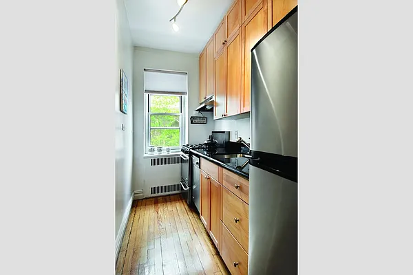 Sold by Stribling | media 10