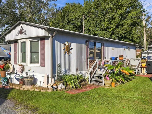1497 Seaward Lane, Murrells Inlet, SC 29576