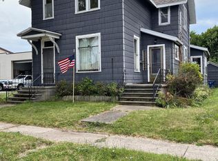 57 Clay St, Manistee, MI 49660