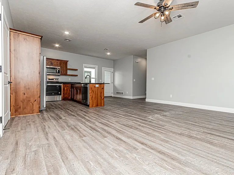 1705 Kenneth Dr — Photo 26