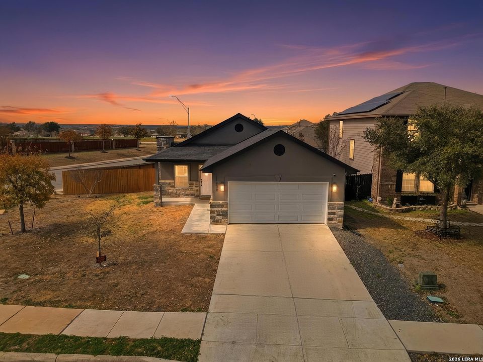 11319 Par One, San Antonio, TX 78221 | Zillow