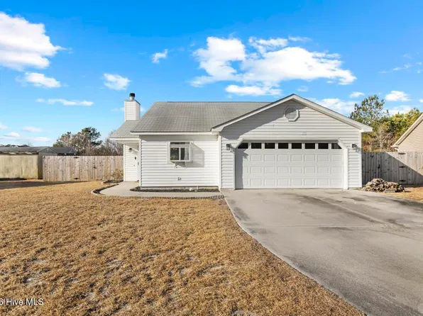 203 Inman Court, Hubert, NC 28539