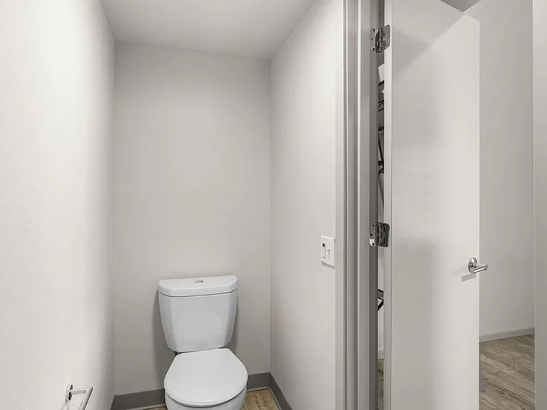 1806-1812 12th Ave Apartments — Photo 18