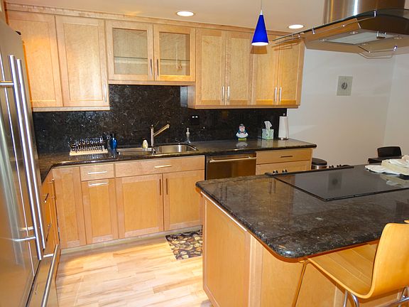 Glossy Granite Counters