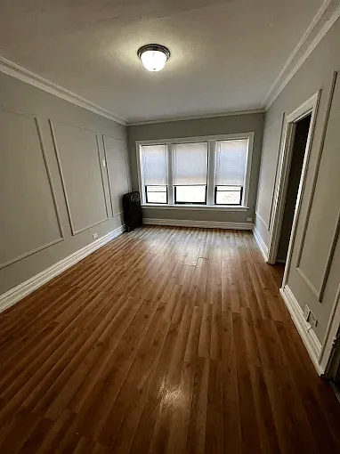 5451 S. Cornell Ave — Photo 6