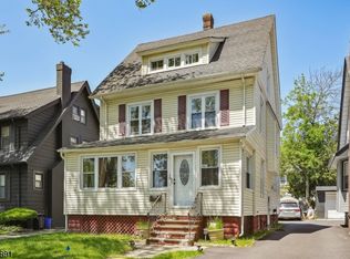 19 Whittier St, East Orange, NJ 07018